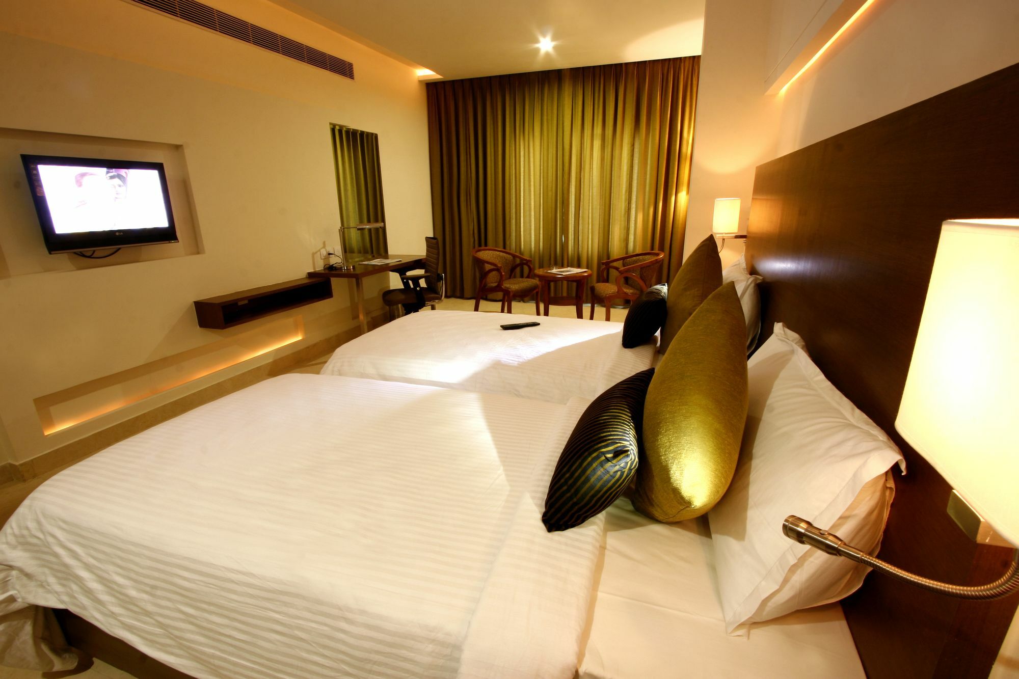 Time Square - The Landmark Hotel Hyderabad Esterno foto